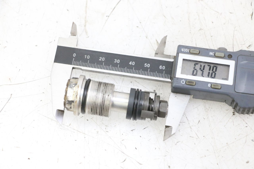 photo de FORK CAP HONDA CR 85 (2003 - 2007) - Zoom on usage condition