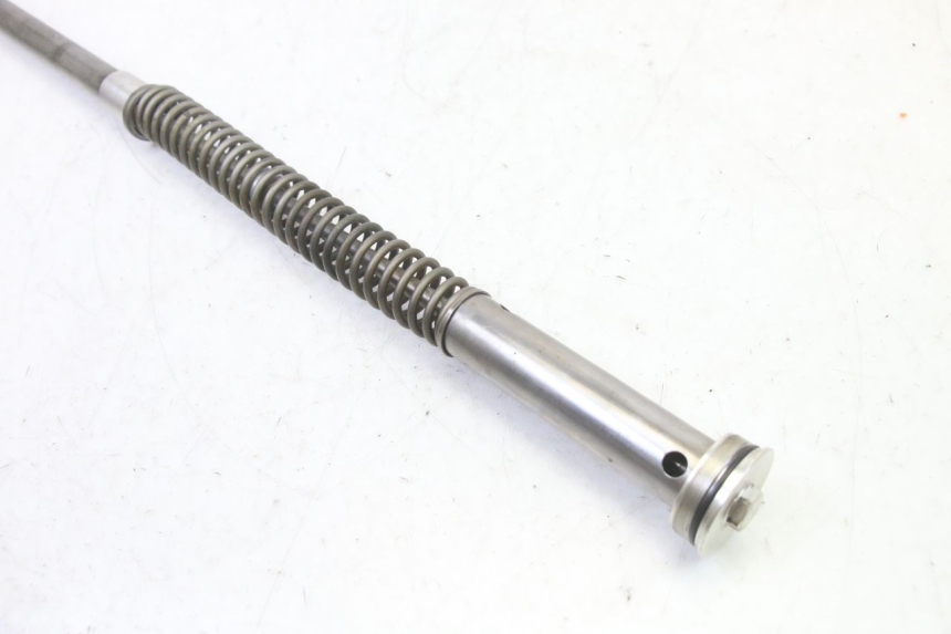 photo de FORK CAP BMW G310 R 310 (2016 - 2020) - Zoom on usage condition