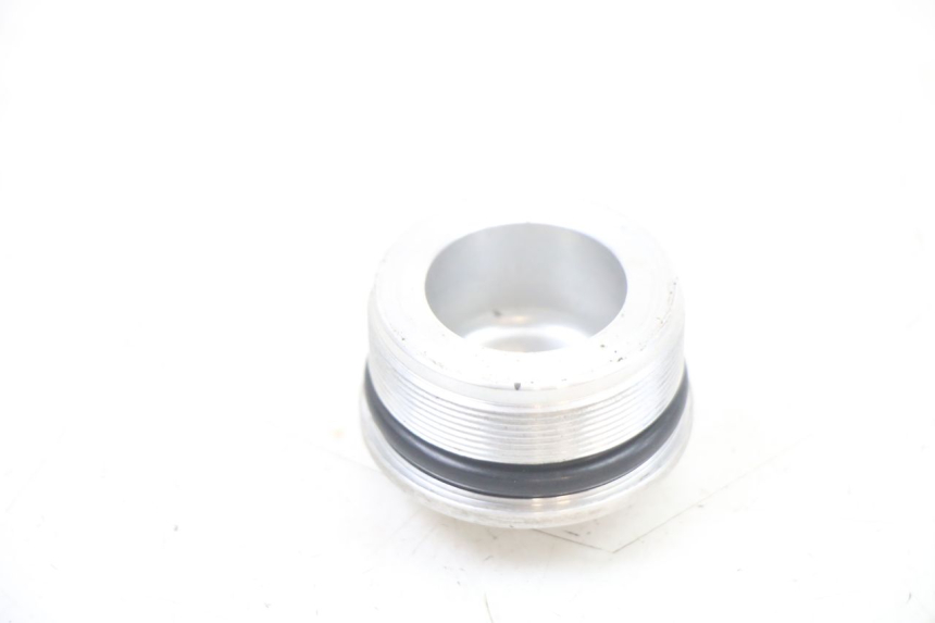 photo de FORK CAP SUZUKI GSF S BANDIT 600 (2000 - 2004) - Zoom on usage condition