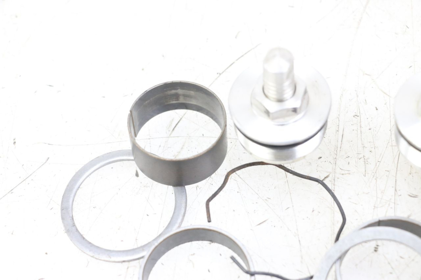 photo de FORK CAP SUZUKI GSX F GSXF 650 (2007 - 2015) - Fixing points details