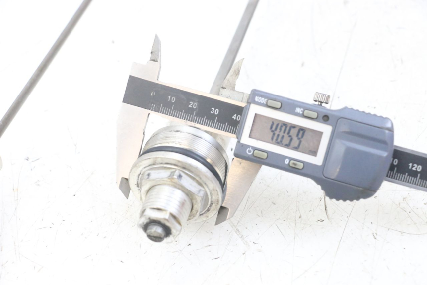 photo de FORK CAP YAMAHA TDM ABS 900 (2002 - 2014) - Component detail