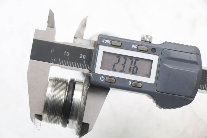 photo de FORK CAP PIAGGIO X10 125 (2012 - 2017) - Product overview