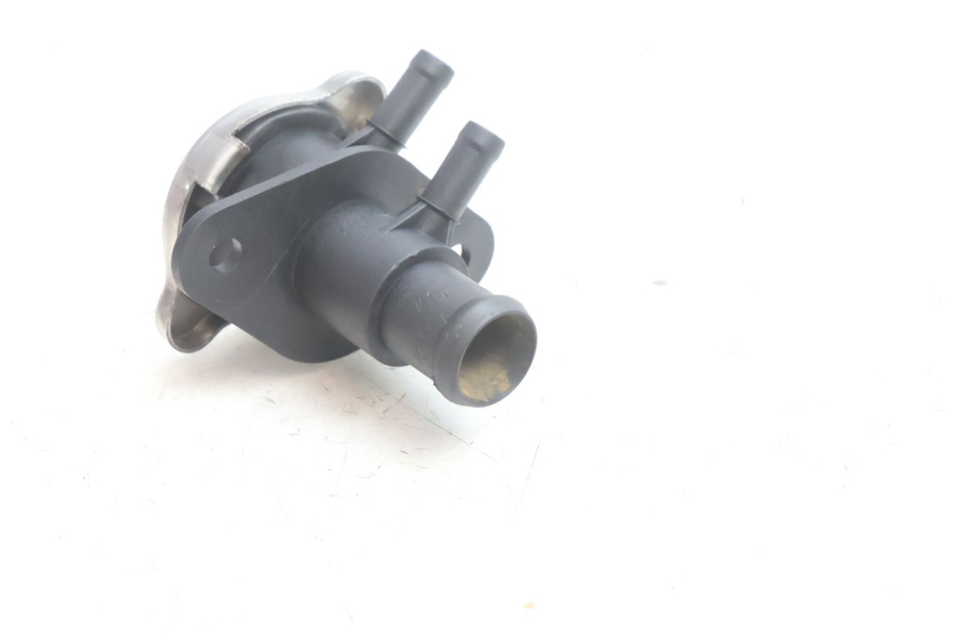 photo de RADIATOR CAP BMW C1 125 (2000 - 2003) - Fixing points details