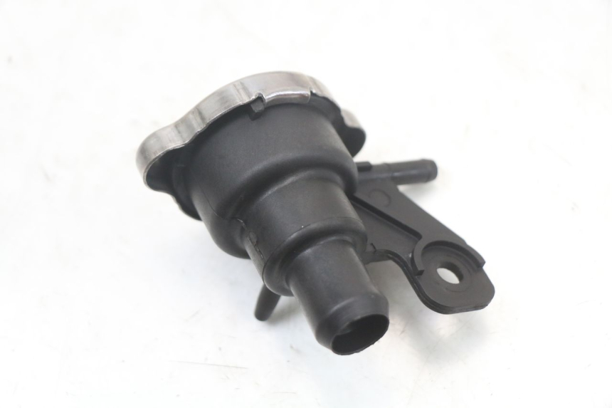 photo de RADIATOR CAP KYMCO DINK STREET ABS 125 (2011 - 2018) - Technical close-up