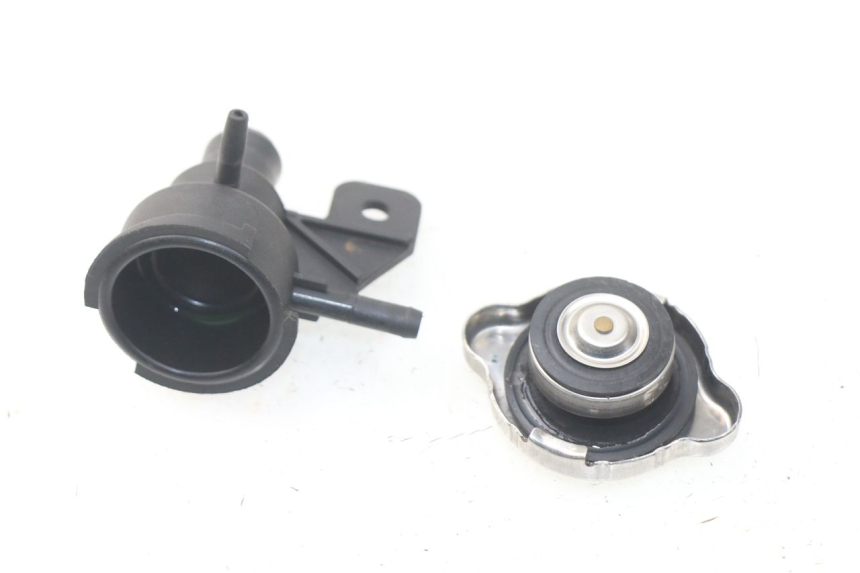 photo de RADIATOR CAP KYMCO DINK STREET 125 (2009 - 2014) - Main view