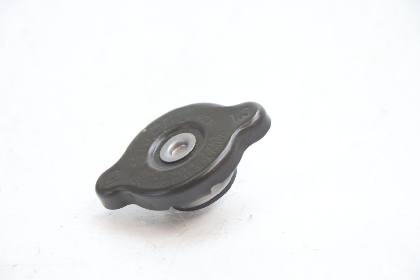 photo de RADIATOR CAP KAWASAKI ER-6 ER6 N 650 (2005 - 2009) - Main view