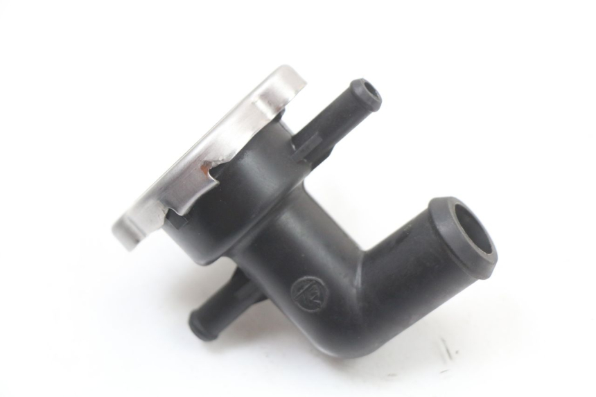 photo de RADIATOR CAP HONDA FJS SILVER WING SILVERWING 400 (2005 - 2008) - Fixing points details