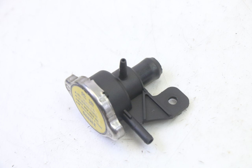 photo de RADIATOR CAP KYMCO GRAND DINK 125 (2008 - 2014) - Alternative perspective