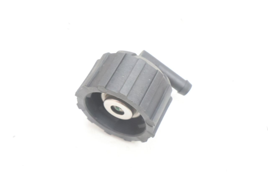 photo de RADIATOR CAP RIEJU MRT PRO SUPERMOTARD 50 (2007 - 2018) - Zoom on usage condition