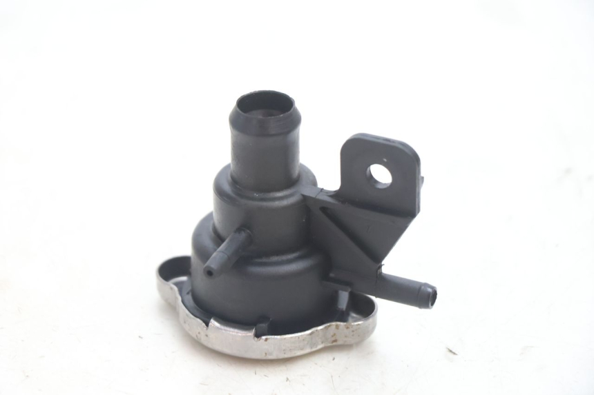 photo de RADIATOR CAP KYMCO MXU R 250 (2004 - 2010) - Zoom on usage condition