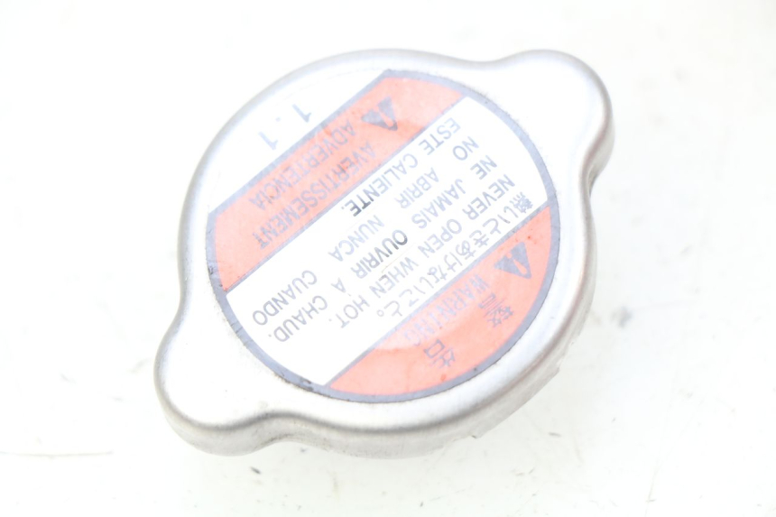 photo de RADIATOR CAP SUZUKI SIXTEEN 125 (2008 - 2010) - Main view