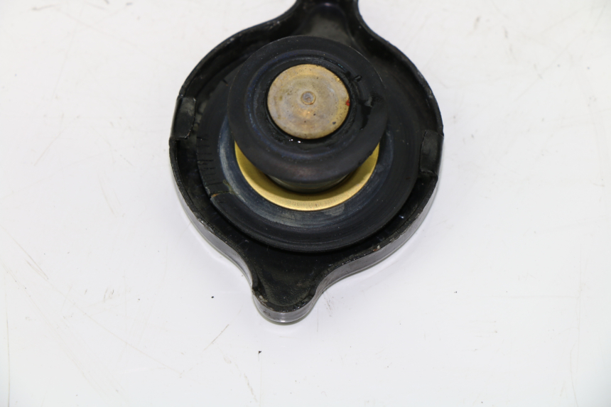 photo de RADIATOR CAP SUZUKI UH BURGMAN 125 (2002 - 2006) - Zoom on usage condition