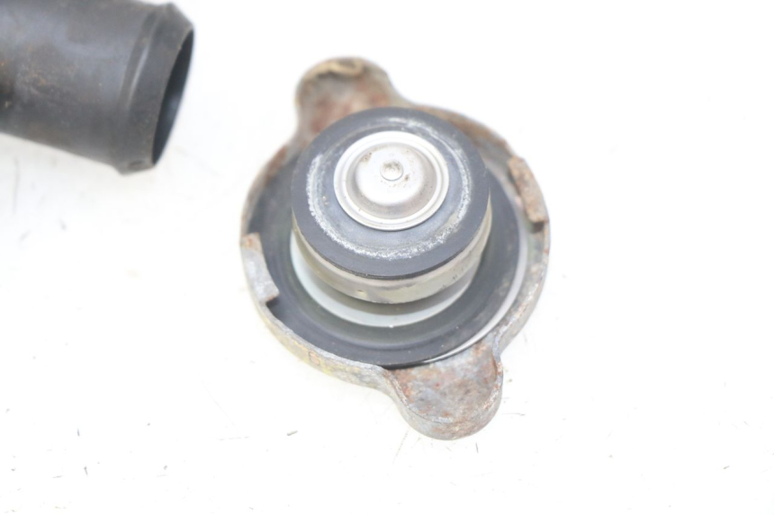 photo de RADIATOR CAP HONDA VFR VTEC RC46 800 (2002 - 2013) - Alternative perspective