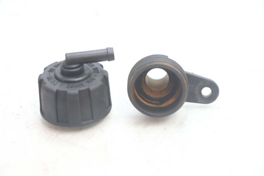 photo de RADIATOR CAP YAMAHA XMAX X-MAX 125 (2006 - 2009) - Main view