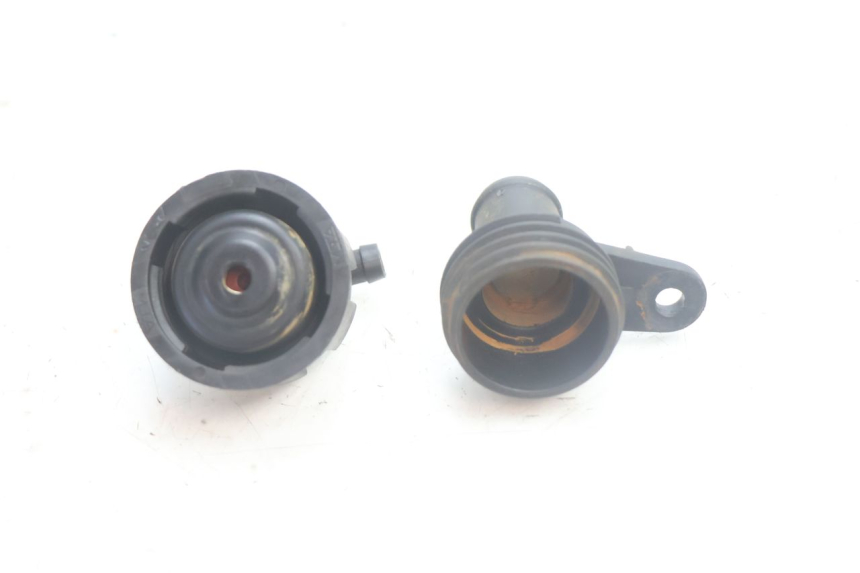 photo de RADIATOR CAP YAMAHA XMAX X-MAX 125 (2006 - 2009) - Zoom on usage condition