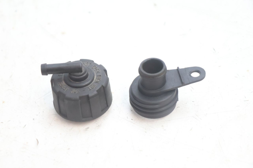 photo de RADIATOR CAP YAMAHA XMAX X-MAX 125 (2006 - 2009) - Component detail
