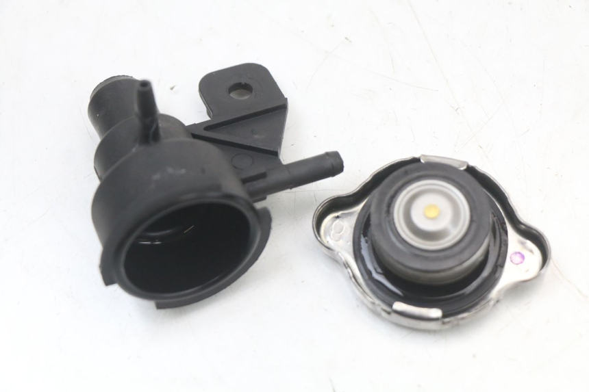 photo de RADIATOR CAP KYMCO XCITING 250 (2006 - 2009) - Component detail