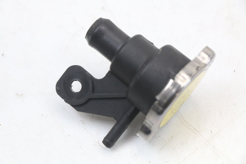 photo de RADIATOR CAP KYMCO XCITING 250 (2006 - 2009) - Alternative perspective