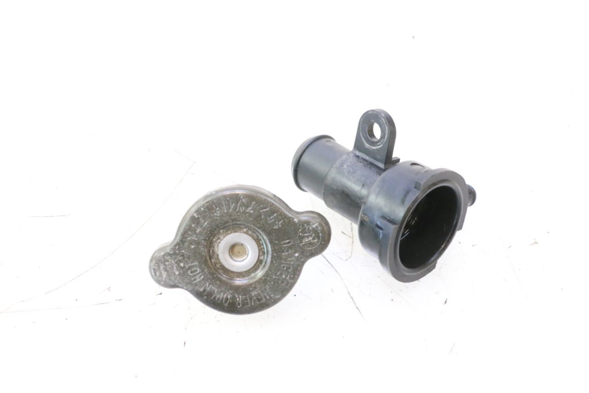 photo de RADIATOR CAP YAMAHA XP T-MAX ABS 500 (2005 - 2005) - Main view