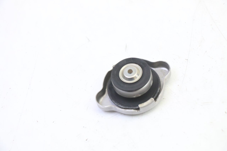 photo de RADIATOR CAP YAMAHA YZF YZ-F 450 (2014 - 2016) - Zoom on usage condition