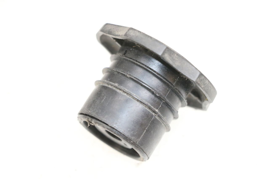 photo de FUEL TANK CAP PEUGEOT 103 MVL 50 (1991 - 1993) - Zoom on usage condition