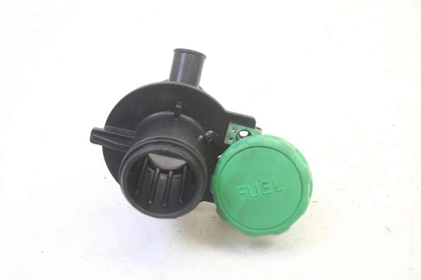 photo de FUEL TANK CAP QUADRO 4 4D 350 (2015 - 2018) - Main view