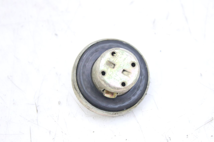 photo de FUEL TANK CAP WILDLANDER BISCUIT 125 (2004 - 2010) - Component detail