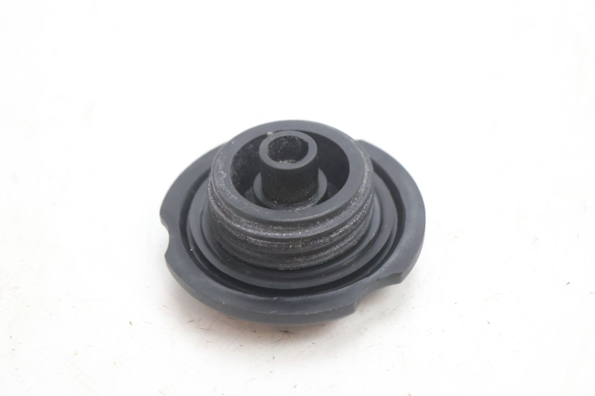 photo de FUEL TANK CAP HM HONDA CRM DERAPAGE RR 50 (2006 - 2017) - Alternative perspective