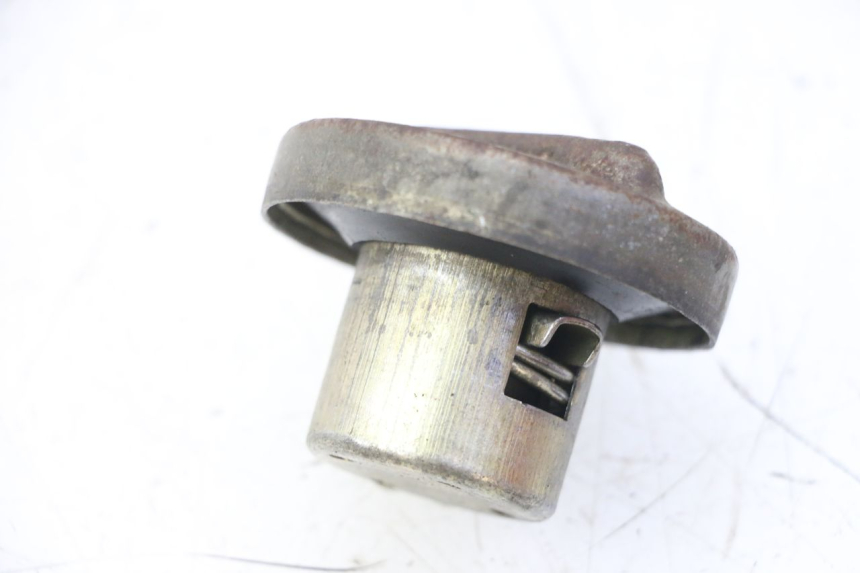 photo de FUEL TANK CAP SKYTEAM DAX REPLICA 110 (2005 - 2015) - Zoom on usage condition