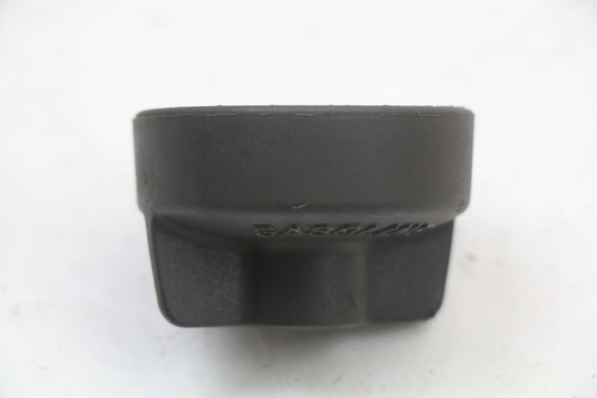 photo de FUEL TANK CAP GILERA DNA 50 (2000 - 2007) - Zoom on usage condition