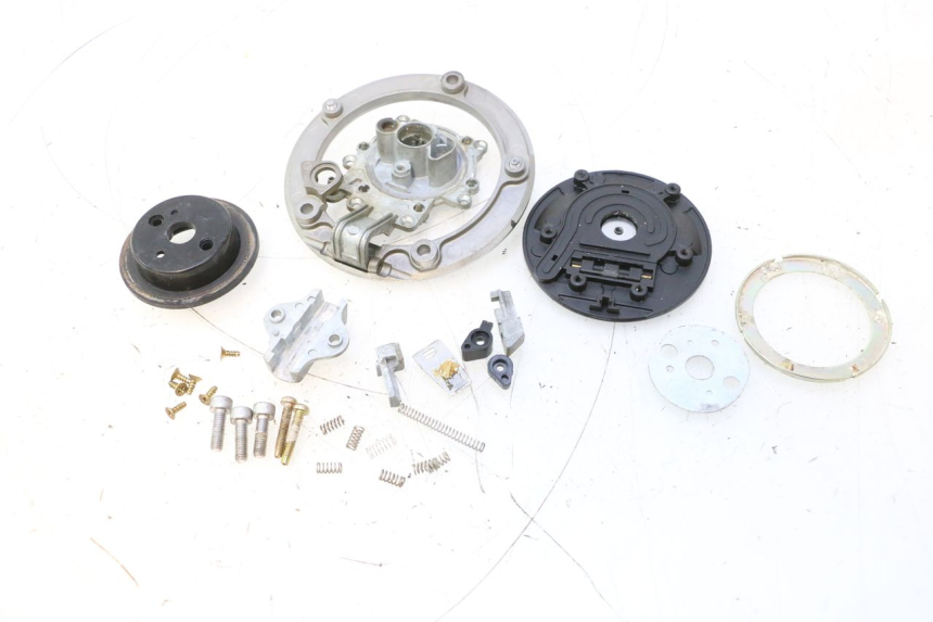 photo de FUEL TANK CAP KAWASAKI ER-6 ER6 N 650 (2005 - 2009) - Surface and material condition