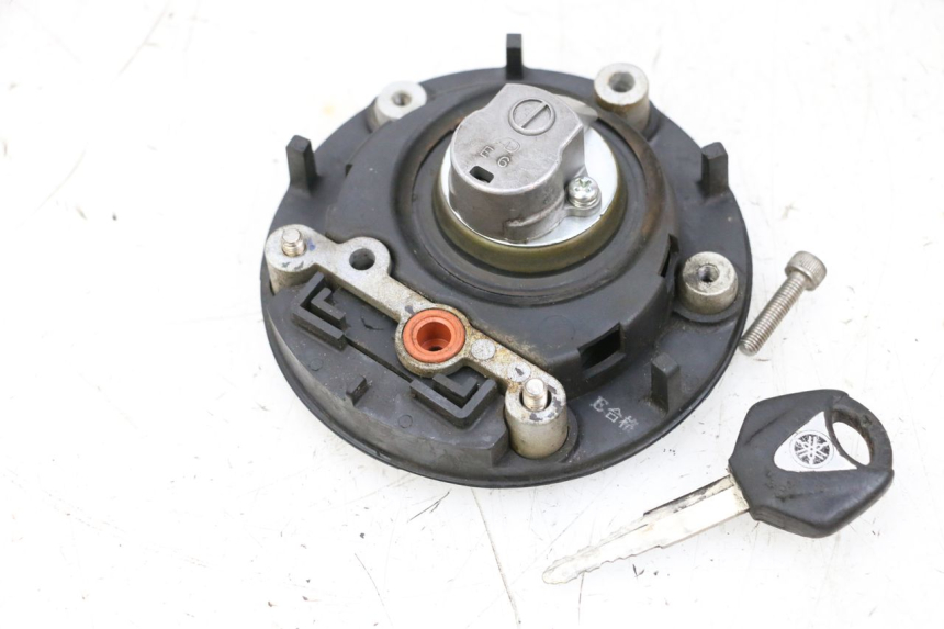 photo de FUEL TANK CAP YAMAHA FJR ABS 1300 (2006 - 2012) - Technical close-up