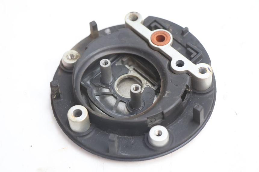 photo de FUEL TANK CAP YAMAHA FJR 1300 (2001 - 2005) - Product overview