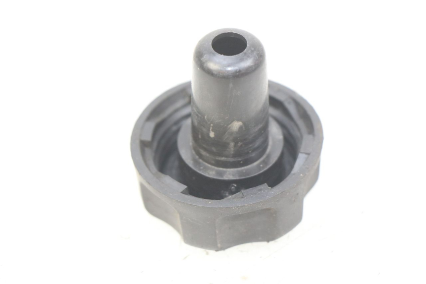 photo de FUEL TANK CAP MBK FLIPPER 50 (2004 - 2012) - Zoom on usage condition
