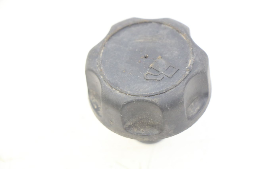 photo de FUEL TANK CAP MBK FLIPPER 50 (2004 - 2012) - Zoom on usage condition