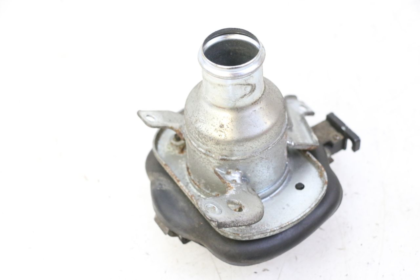 photo de FUEL TANK CAP KYMCO GRAND DINK 125 (2002 - 2007) - Alternative perspective