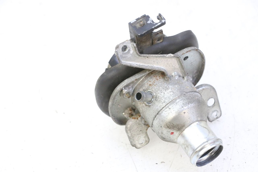 photo de FUEL TANK CAP KYMCO GRAND DINK 125 (2002 - 2007) - Technical close-up