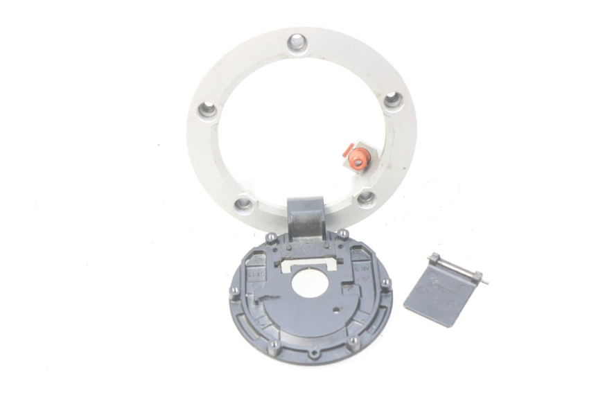 photo de FUEL TANK CAP SUZUKI GSX-R GSXR 750 (2011 - 2016) - Component detail