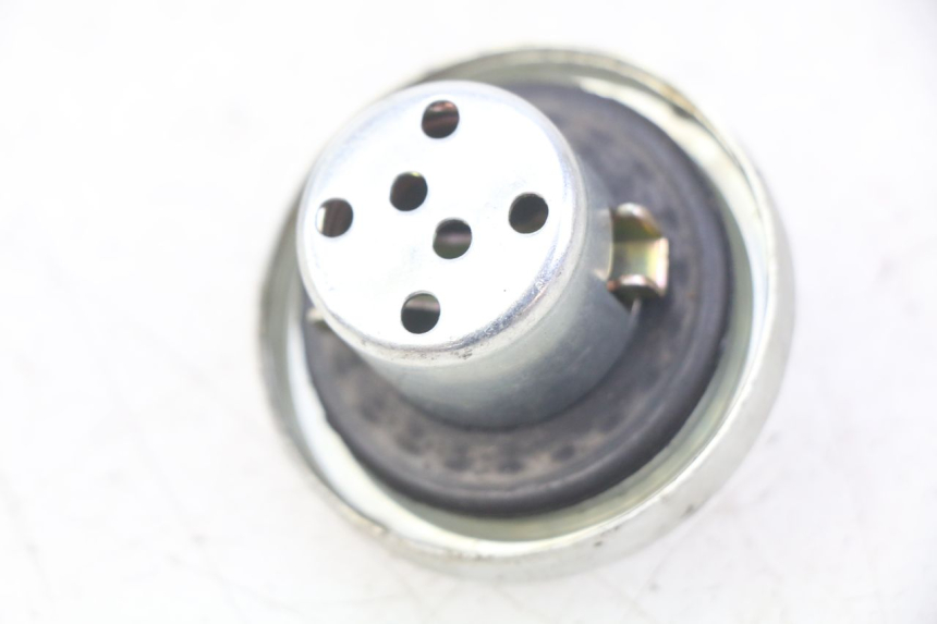 photo de FUEL TANK CAP JM MOTORS GT LINE 4T 50 (2021 - 2023) - Zoom on usage condition