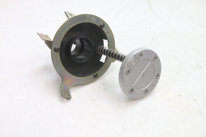 photo de FUEL TANK CAP SYM GTS EVO 125 (2009 - 2013) - Component detail