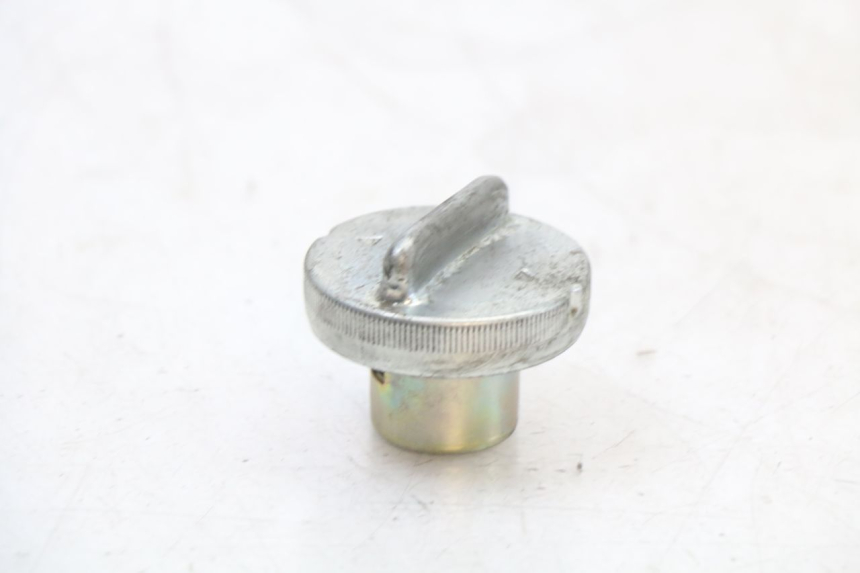 photo de FUEL TANK CAP HONDA NES AROBASE 125 (2000 - 2003) - Component detail