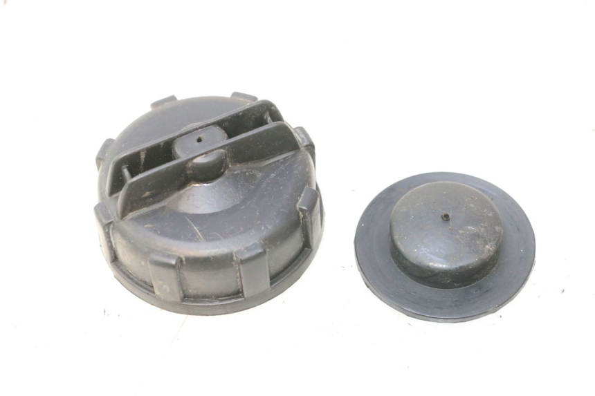 photo de FUEL TANK CAP KEEWAY HURRICANE 50 (2006 - 2019) - Main view
