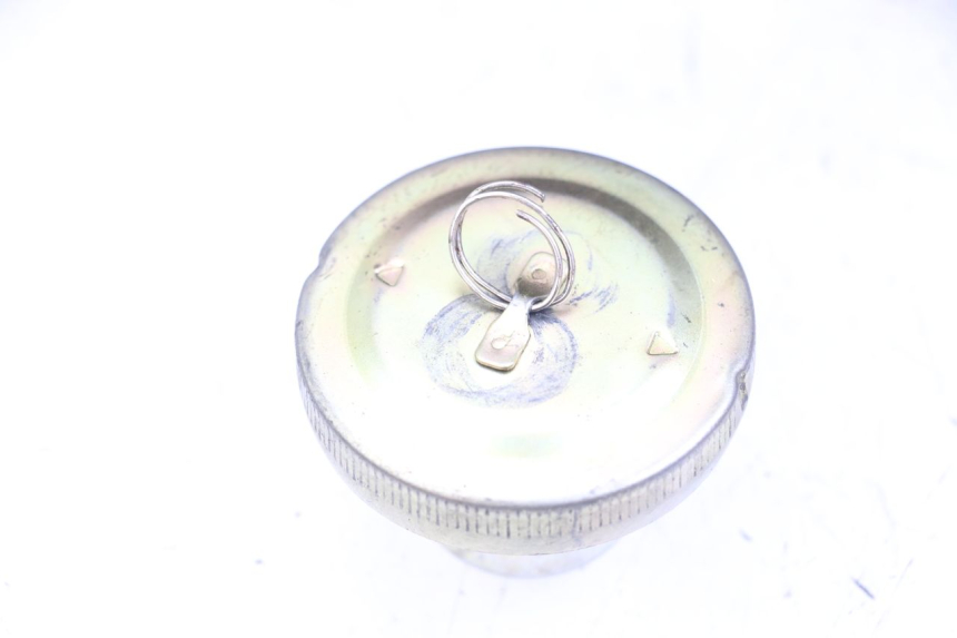 photo de FUEL TANK CAP SYM JET 14 4T 50 (2018 - 2022) - Zoom on usage condition