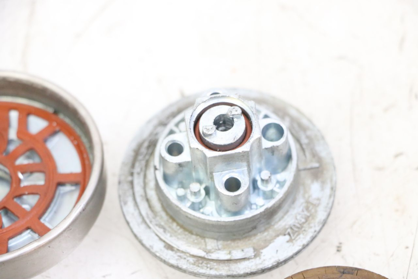 photo de FUEL TANK CAP KEEWAY K-LIGHT KLIGHT 125 (2018 - 2025) - Technical close-up