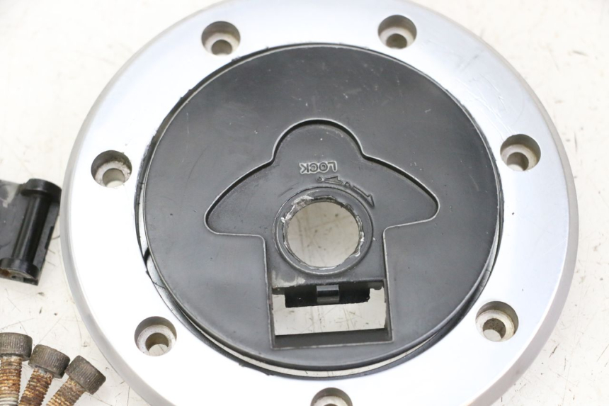 photo de FUEL TANK CAP KAWASAKI ZR7 ZR-7 S 750 (1999 - 2004) - Technical close-up