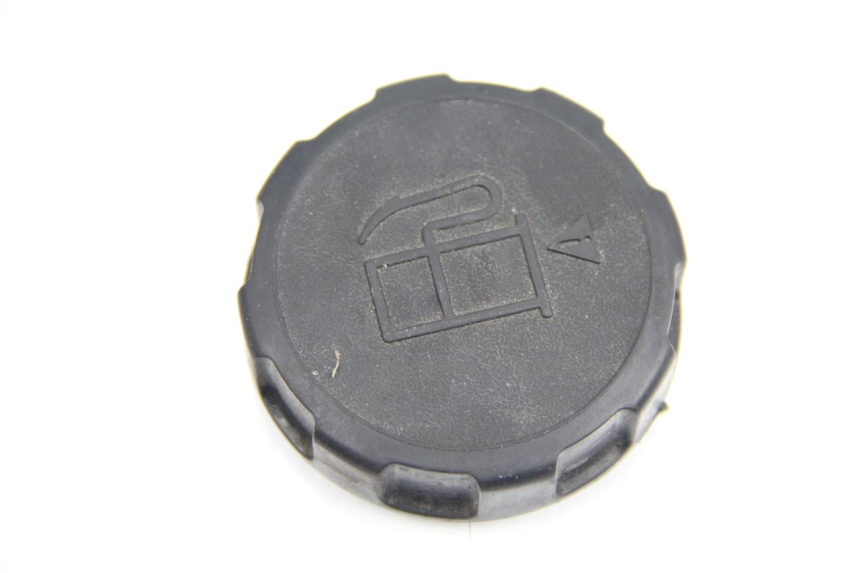 photo de FUEL TANK CAP PEUGEOT KISBEE 2T 50 (2010 - 2017) - Zoom on usage condition