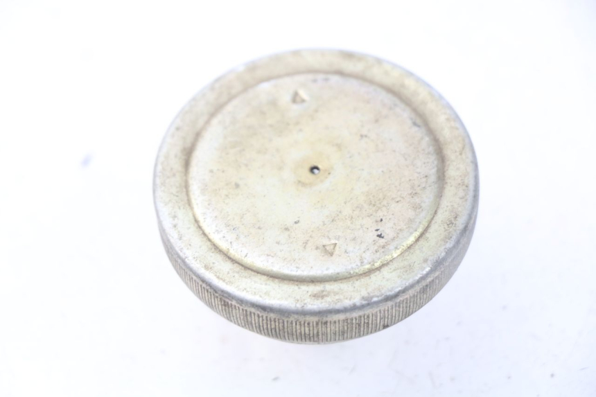 photo de FUEL TANK CAP KYMCO LIKE 4T 50 (2009 - 2018) - Zoom on usage condition