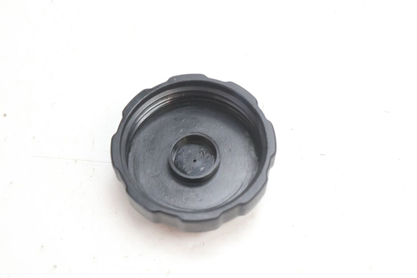 photo de FUEL TANK CAP PEUGEOT LUDIX 50 (2008 - 2017) - Zoom on usage condition