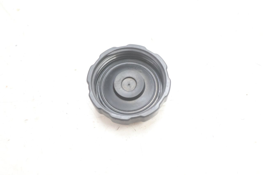 photo de FUEL TANK CAP PEUGEOT LUDIX 50 (2005 - 2007) - Zoom on usage condition