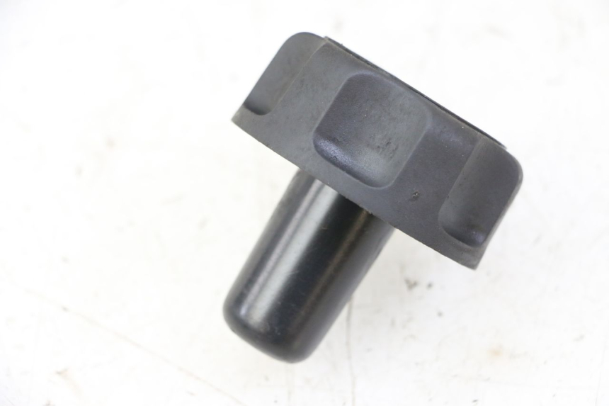 photo de FUEL TANK CAP MBK OVETTO ONE 2T 50 (2013 - 2017) - Main view